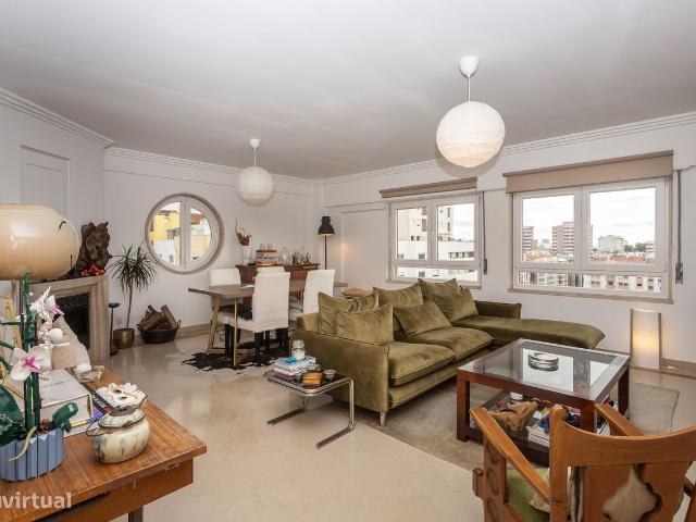 Apartamento T3 Laranjeiras Lisboa