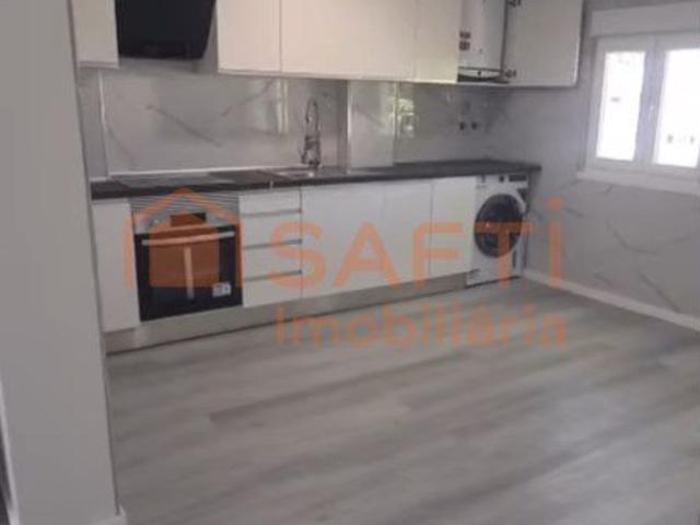 Apartamento T3 Laranjeiro Almada 0m² Laranjeiro e Feijó