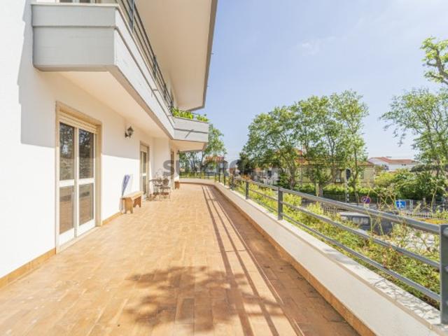 Apartamento T3, Lugar de Garagem e Arrecadação Centro da Parede