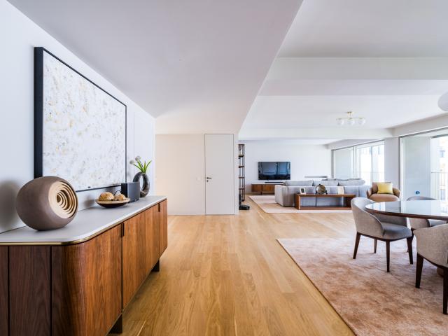 Apartamento T3 mobilado com requinte e novo a estrear, junto à avenida da Liberdade em Lisboa