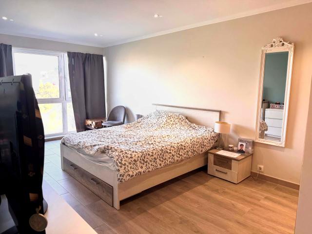 Apartamento T3 mobilado com vista verde em zona privilegiada de Cascais, Cascais, cascais