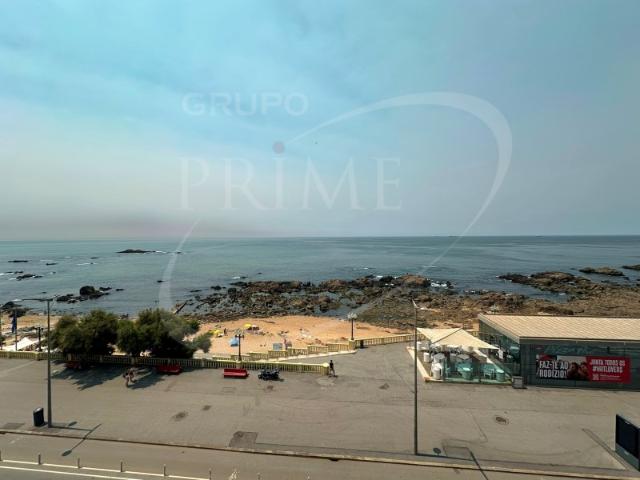 Apartamento T3 na Av Brasil Remodelado
