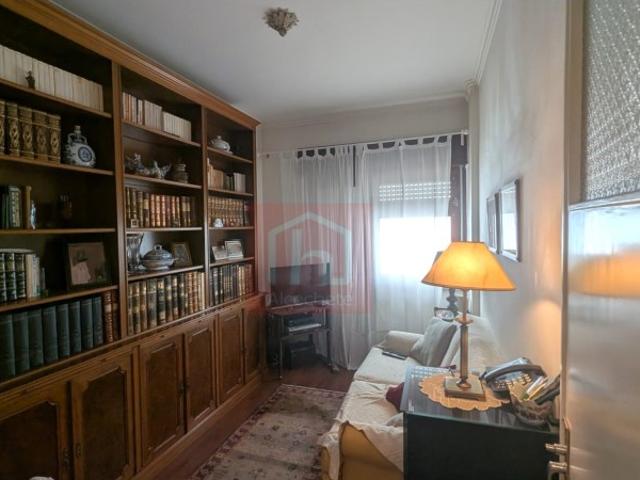 Apartamento T3 na Estrada da Luz, Benfica