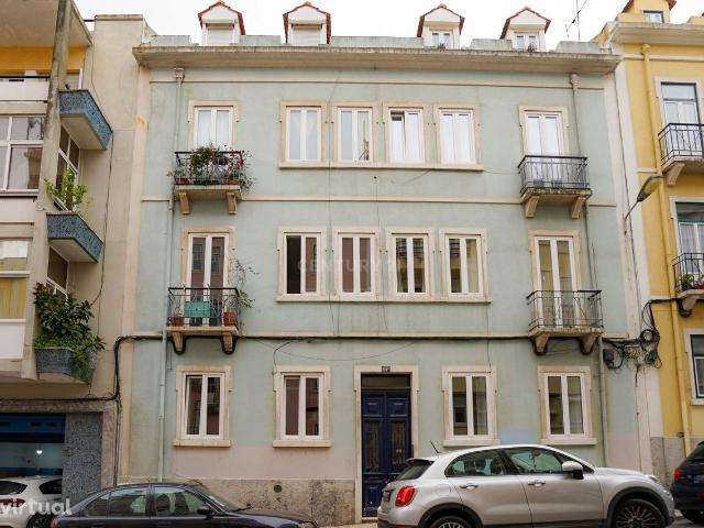 Apartamento T3 na Graa/Lisboa