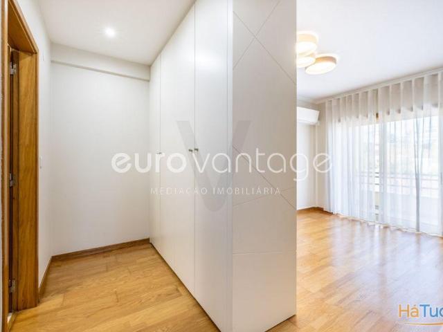 Apartamento T3 na Guimarota ? Leiria | Conforto, Espaço e Localização Privilegiada | 26084093974