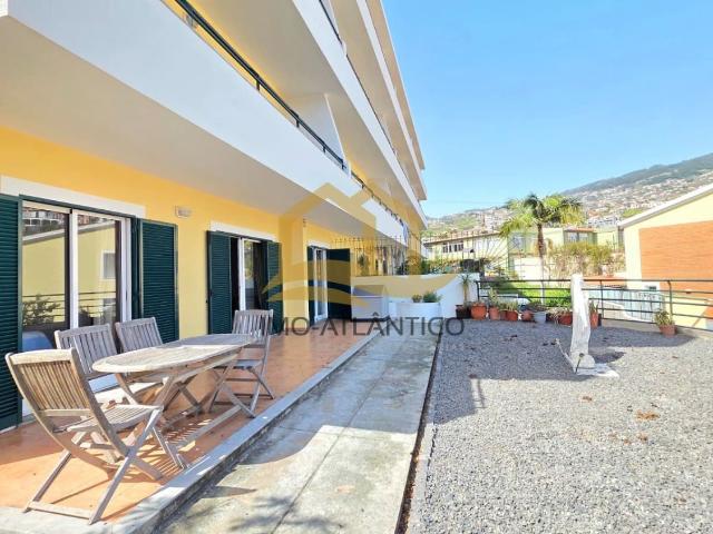 Apartamento T3 na Lourencinha, Câmara de Lobos