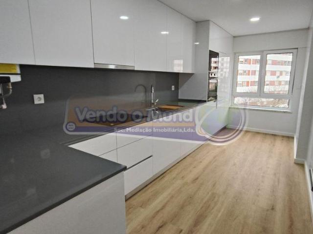 Apartamento T3 na Póvoa de Santa Iria PSI028 | 26054075051