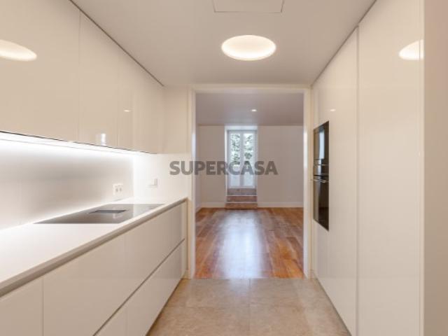 Apartamento T3 na Praça da Alegria