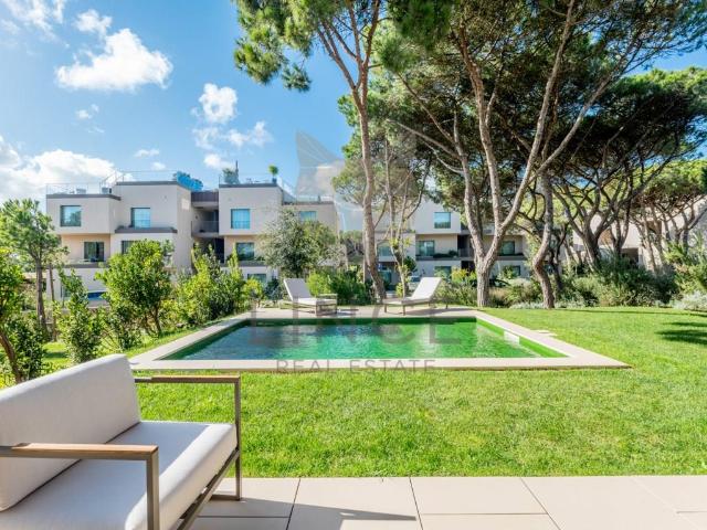Apartamento T3 na Quinta da Marinha com jardim e piscina pri. 0m² Cascais e Estoril