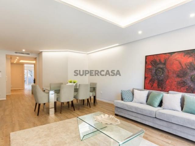 Apartamento T3 na Quinta das Marianas, Parede