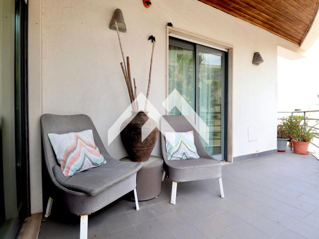 Apartamento T3 na Rinchoa com 2 lugares de parqueamento