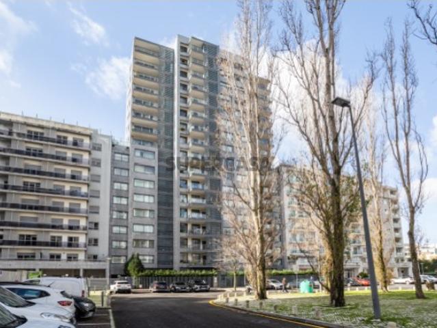 Apartamento T3 na Rua Joaquim Rocha Cabral, Campo Grande, Alvalade