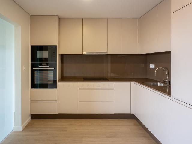 Apartamento T3 nas Devesas, Vila Nova de Gaia 140m² Vila Nova De Gaia Santa Marinha