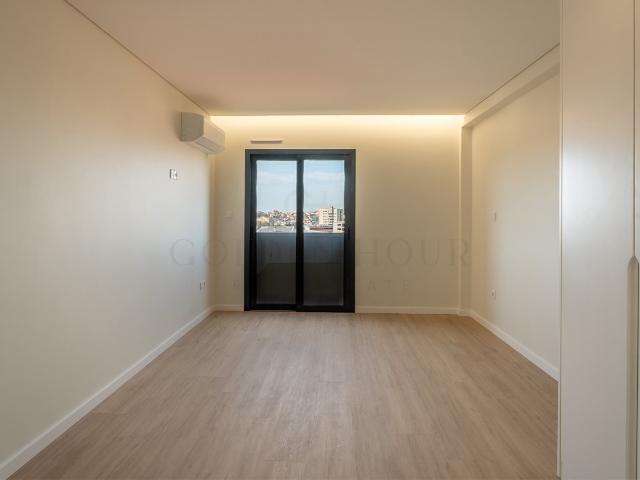 Apartamento T3 nas Devesas, Vila Nova de Gaia 140m² Vila Nova De Gaia Santa Marinha