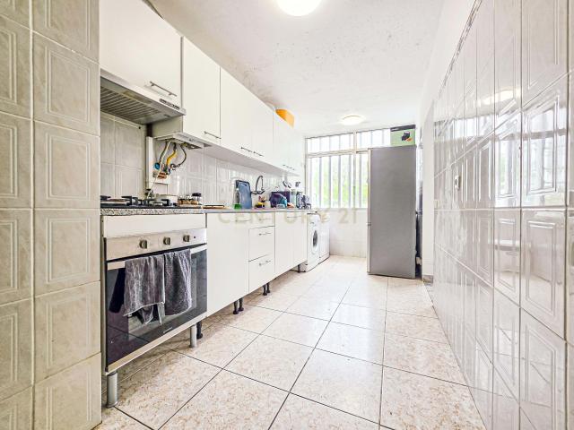 Apartamento T3 nas Fontainhas com excelente luz natural