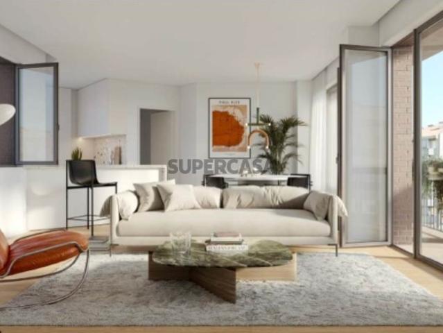 Apartamento T3 no último piso com terraço em construção no Bonfim