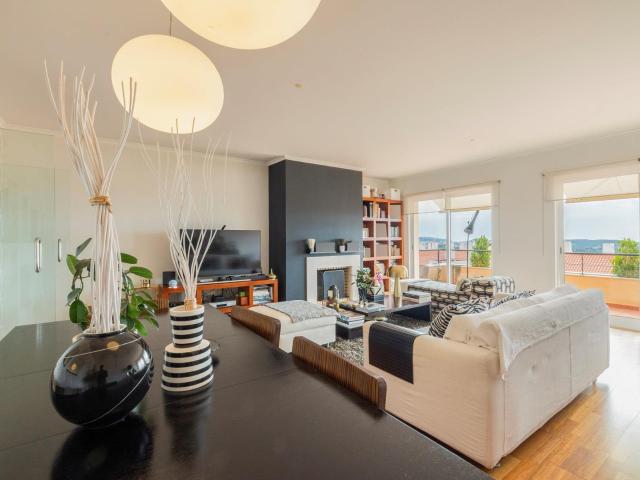 Apartamento T3 no Belas Clube de Campo 138m² Queluz e Belas