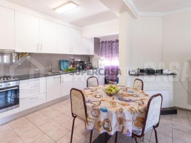 Apartamento T3 no Campo