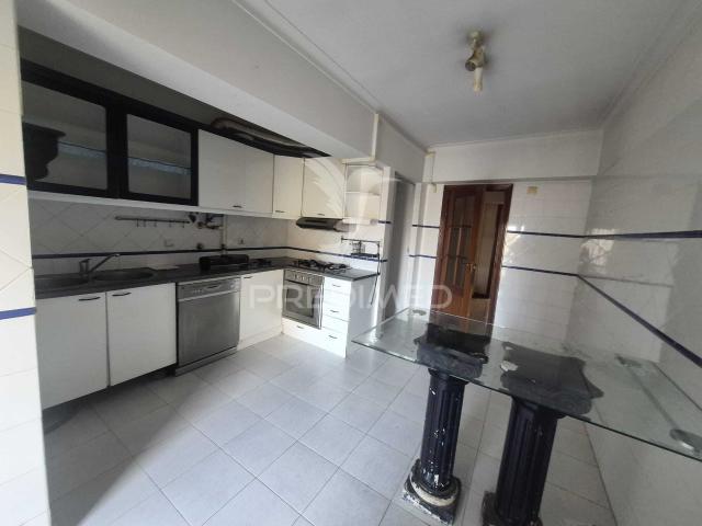 Apartamento T3 no Carregado