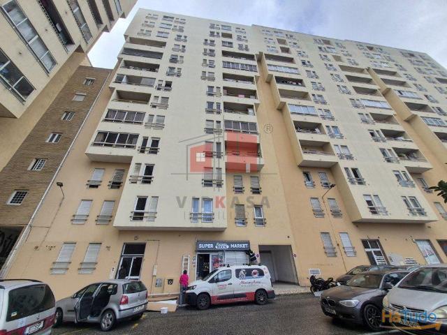 Apartamento T3 no Carregado Estado atual | 26084087768