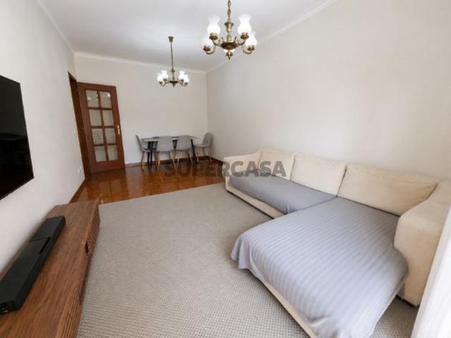 Apartamento T3 no Castêlo da Maia