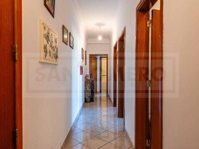 Apartamento T3 no centro da Guia Albufeira. 0m² Guia