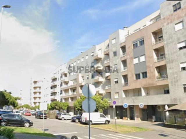 Apartamento T3 no Centro da Trofa | Sofisticação, Conforto e Localização Premium
