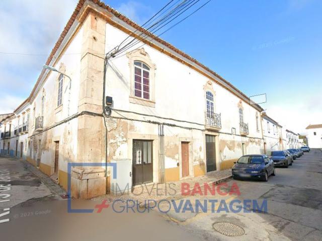 Apartamento T3 no centro de Borba