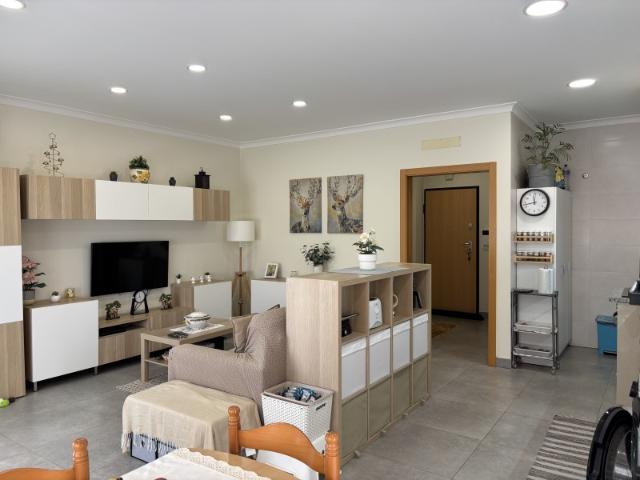 APARTAMENTO T3 NO CENTRO DE LOURES