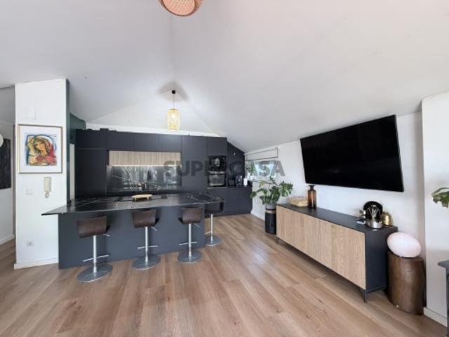 Apartamento T3 no centro histórico de Fão