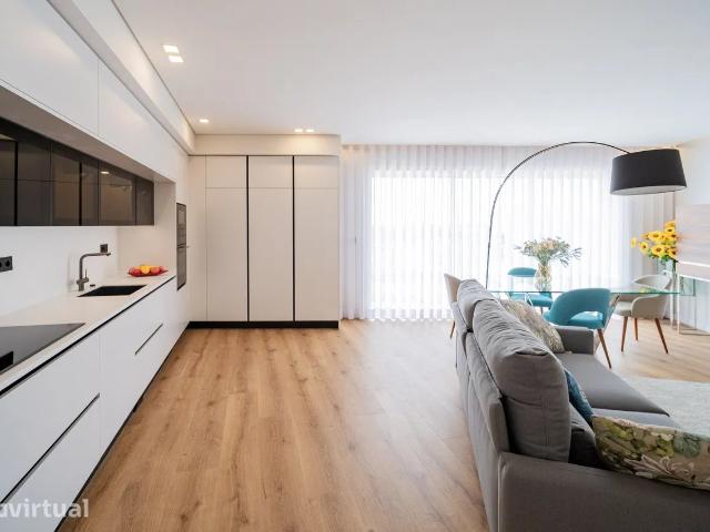Apartamento T3 no Condominio Alto da montanha