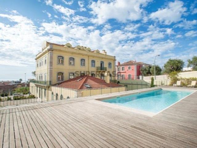 Apartamento T3 no condomínio privado Quinta de São Pedro, Oeiras