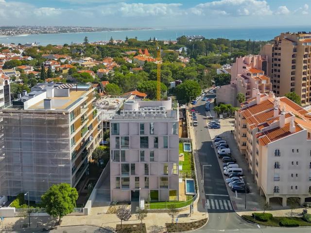 Apartamento T3 no Edificio Coral em Cascais, Gandarinha 204m² Cascais e Estoril