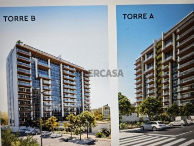 Apartamento T3 no em Miraflores condomínio fechado