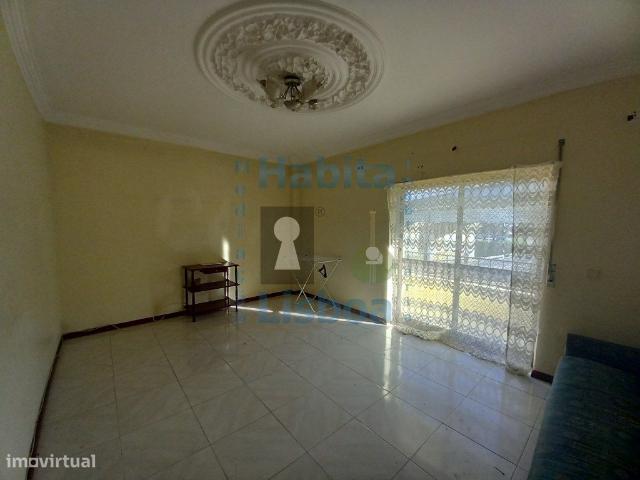 Apartamento T3 no Fogueteiro Oportunidade a no perder