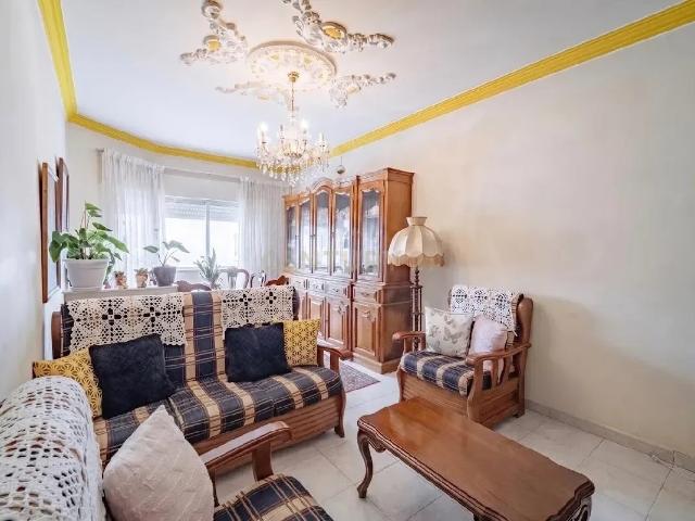 Apartamento T3 no Fogueteiro COM ELEVADOR!