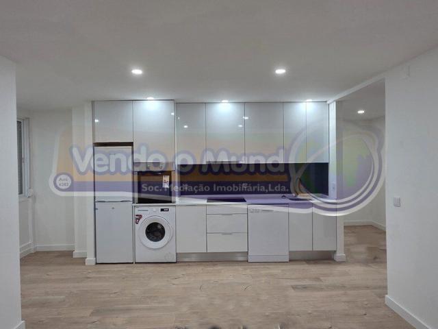 Apartamento T3 no Forte da Casa FTC021