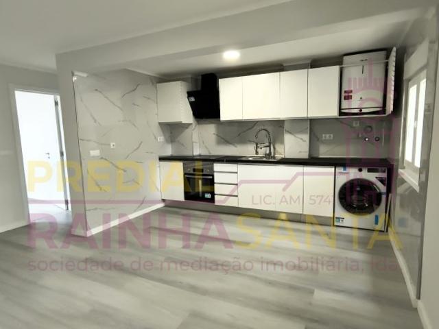 Apartamento T3 no Laranjeiro Almada