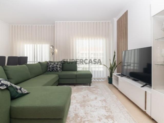 Apartamento T3 no Pinhal Novo | Conforto, luz natural e localização tranquila