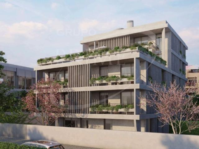 Apartamento T3 no piso 1 com jardim