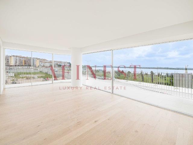 Apartamento T3 Nooba Vista Rio Barreiro Pronto E Como No. 94m² Alto do Seixalinho e Lavradio