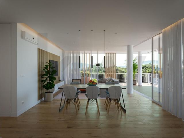 Apartamento T3 nos Apartamentos Faúlha, Sesimbra | Conforto, Luz Natural e Espaço Exterior
