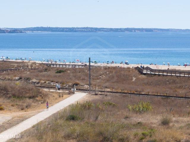 Apartamento T3, nova construção, em Meia Praia, Lagos, Algarve