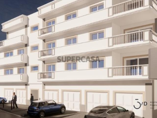 Apartamento T3 Novo, na Baixa de Olhão