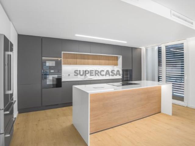 Apartamento T3 Novo na Praia da Parede