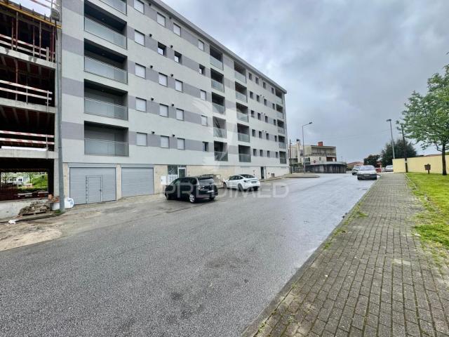 APARTAMENTO T3 NOVO ANDORINHAS RESIDENCE BRAGA