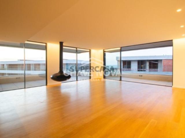 Apartamento T3 Novo c/ Vistas Mar em Canidelo Praias
