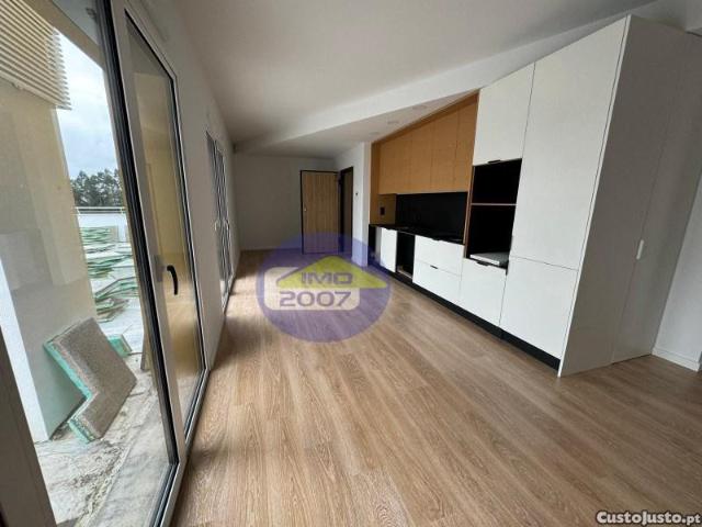 Apartamento T3 Novo Com Terraço Em Argoncilhe