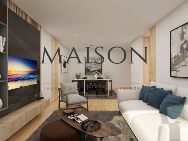 Apartamento T3 Novo Com Varanda