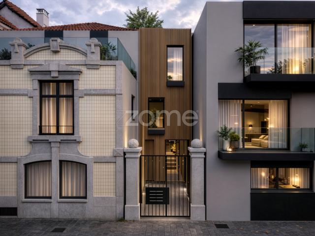 Apartamento t3 novo com garagem varandas e sótão